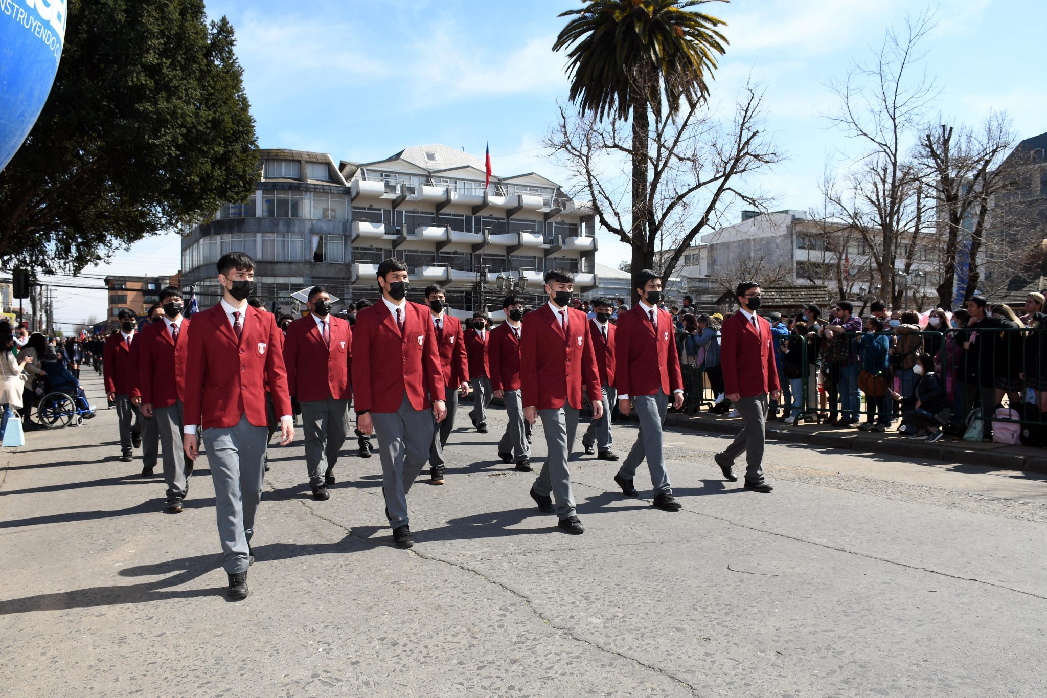 Desfile Estudiantil Fiestas Patrias 2022 LCCH Los Ángeles